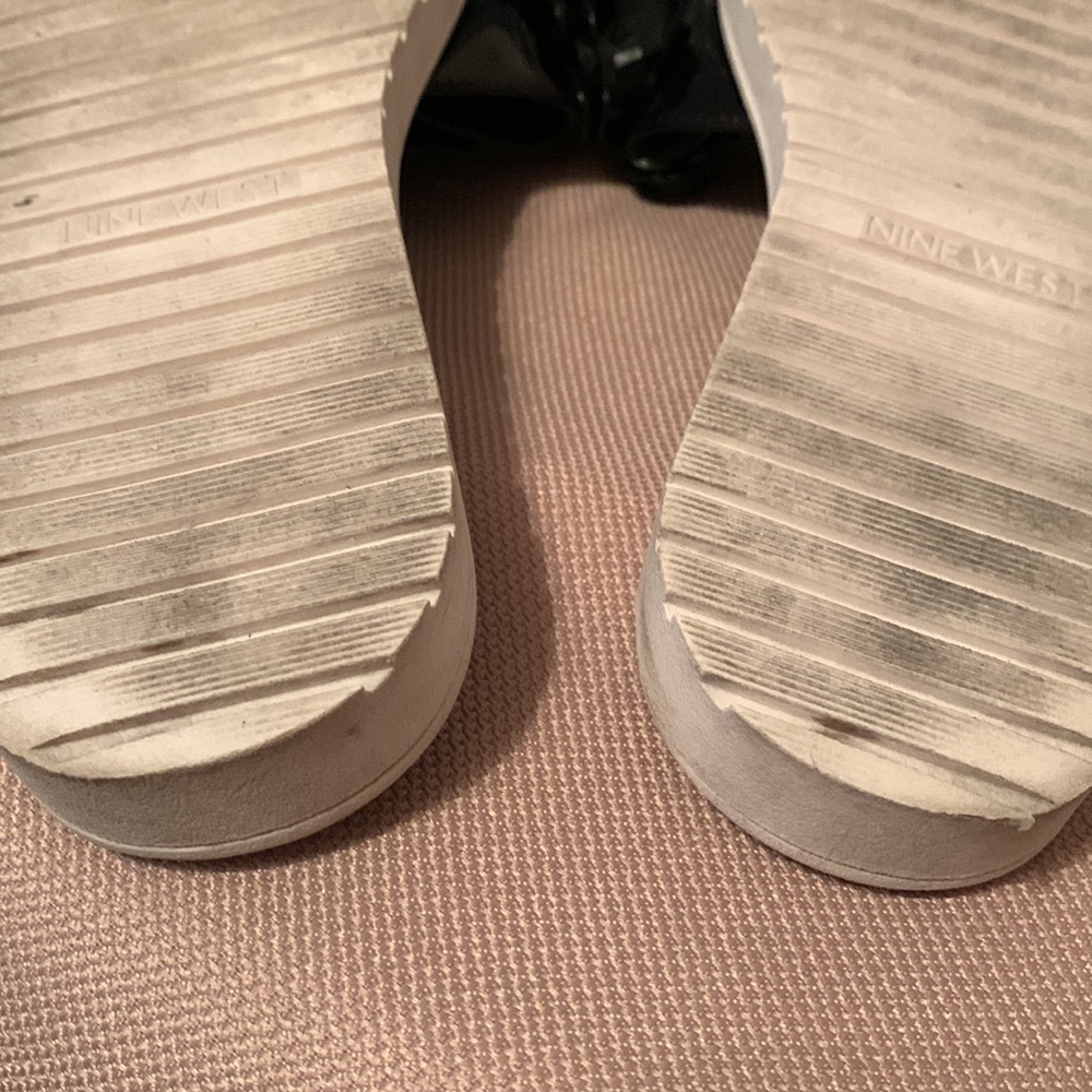 Nine West Women's Rainen Flower Embellished Jelly Flower Slide - Picture 3 of 10